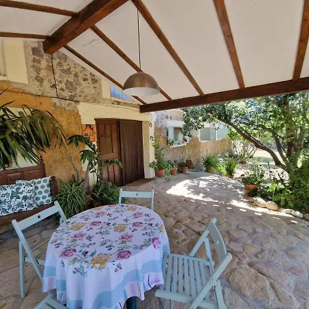 Casa Rural Luna Holiday home *