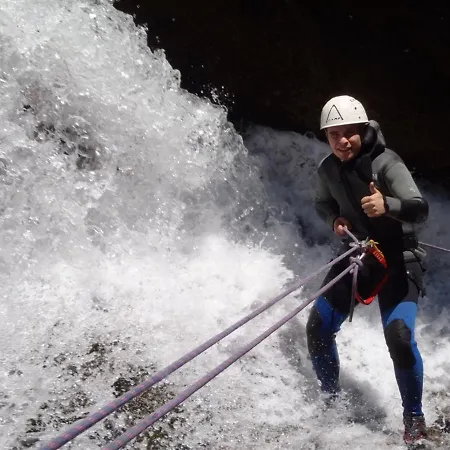 Luna Nyaraló Candeleda