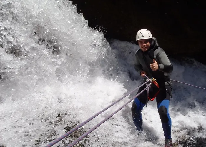 Luna 펜션 칸델레다